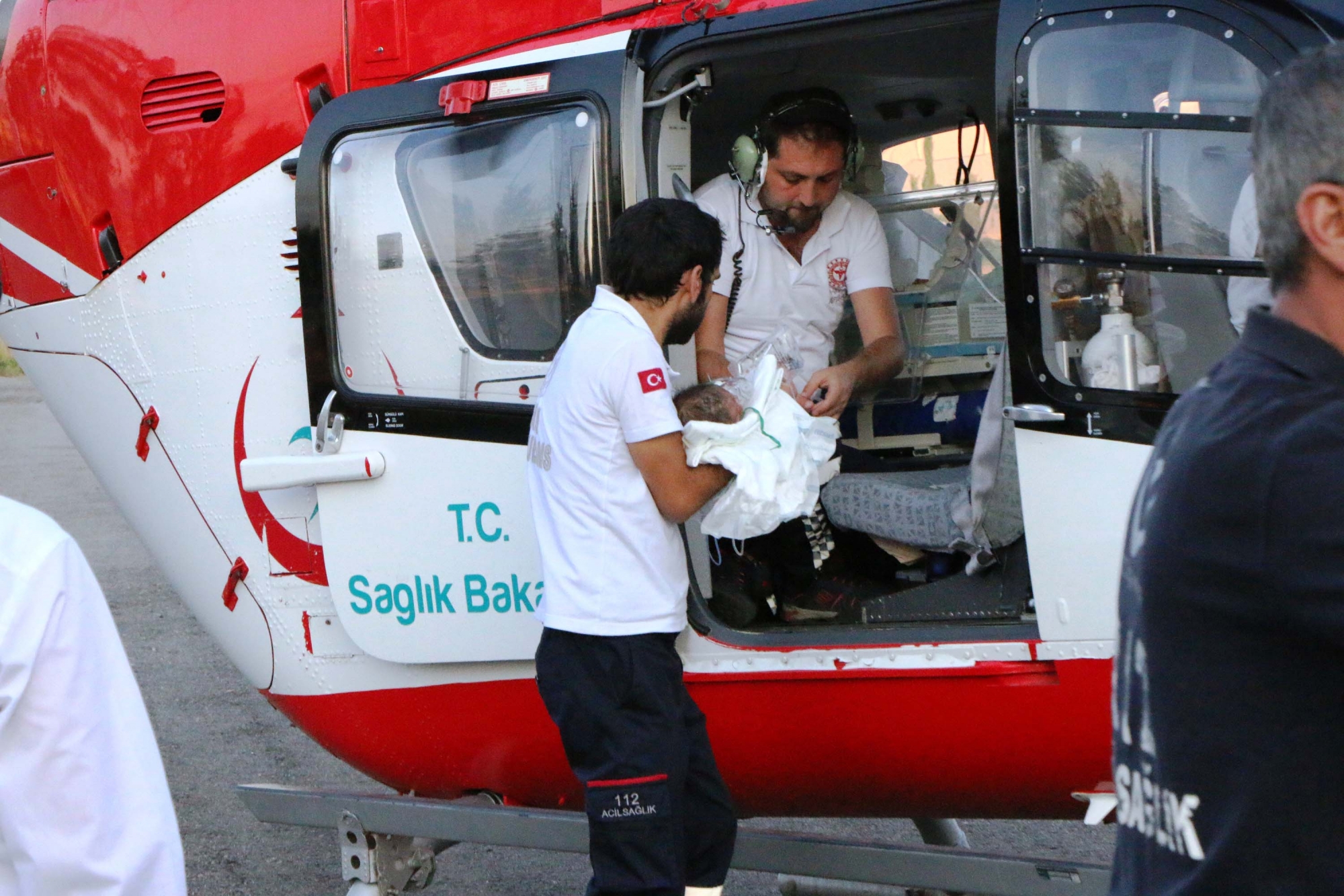 Ambulans Helikopterle Adıyaman'a Getirildi