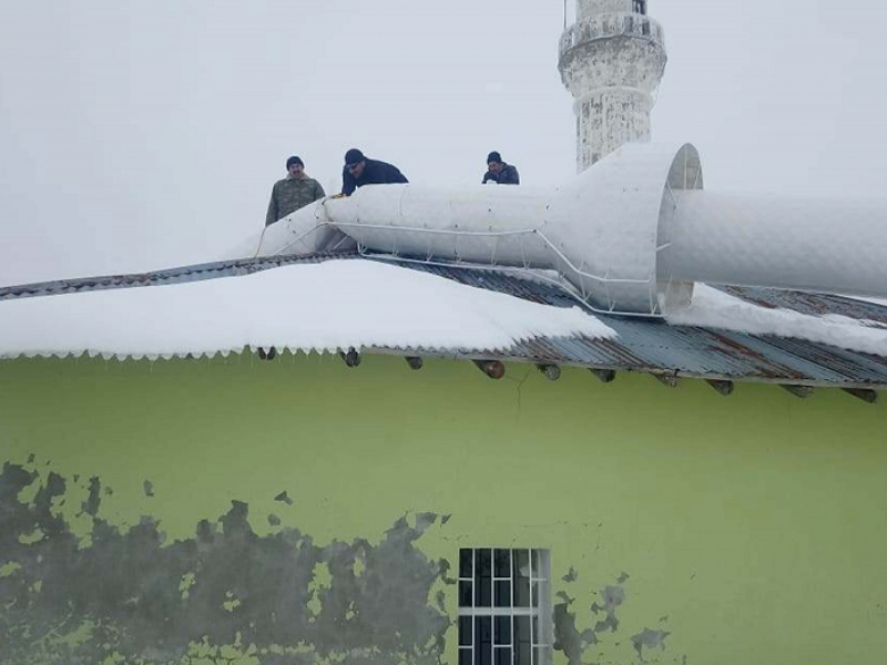 Sincik’te Caminin Üstüne Yıkılan Minare Kaldırıldı