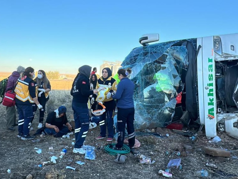 Aksaray'da yolcu otobüsü devrildi: 7 ölü, 25 yaralı