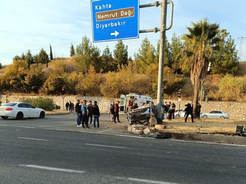 Adıyaman'da otomobiller çarpıştı: 7 yaralı
