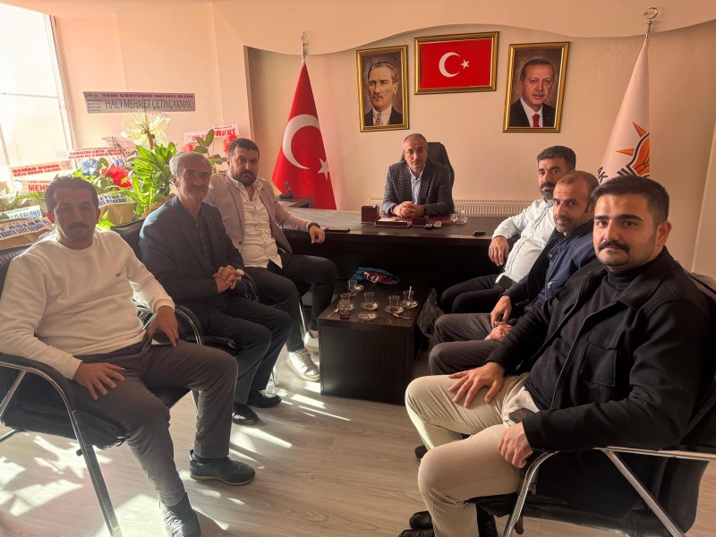 Kahta 02 Spor Kulübü'nden AK Parti ve Emniyet Müdürlüğü'ne Ziyaret