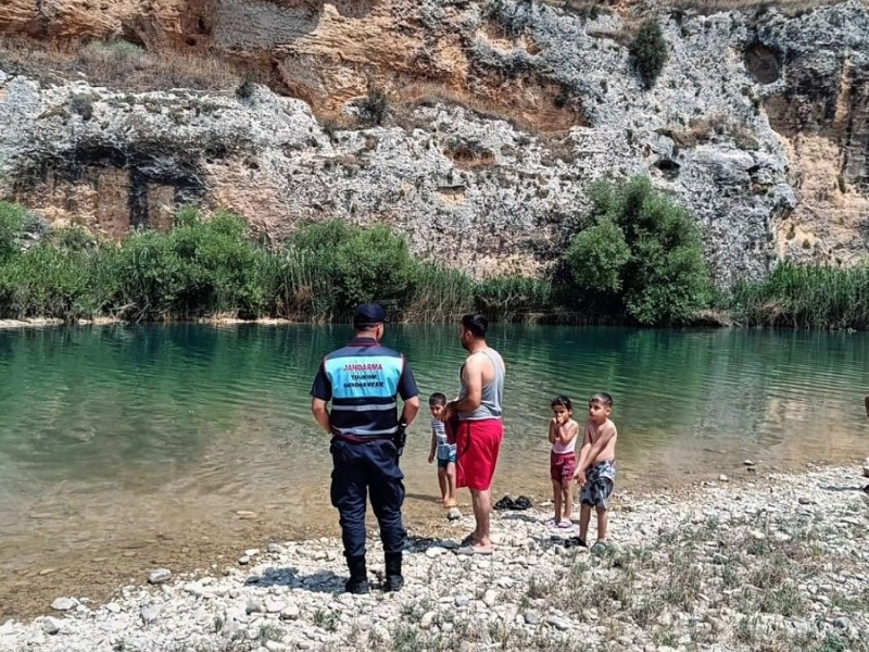 Adıyaman'da Jandarma'dan mesire alanlarında boğulma vakalarına karşı dronlu önlem