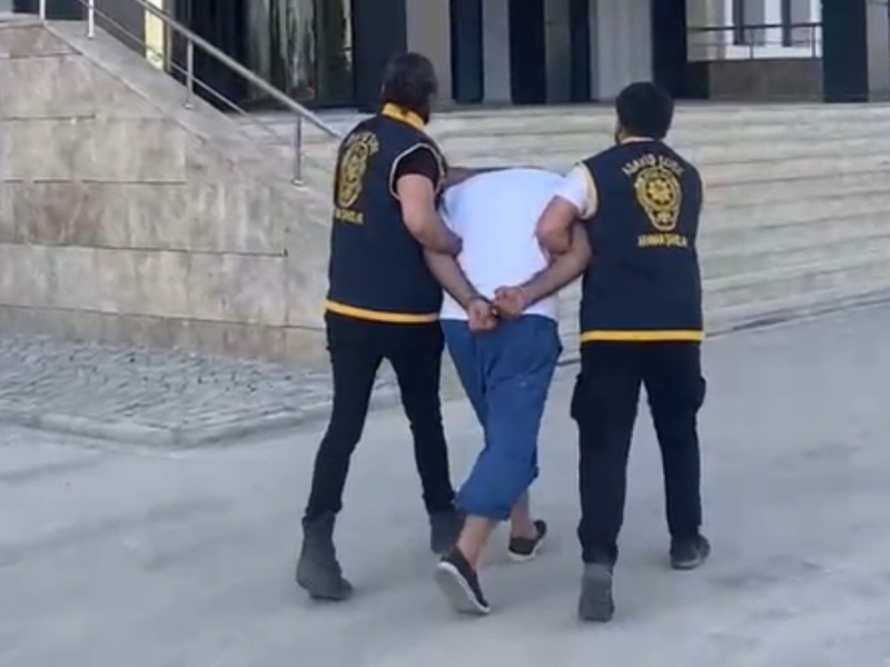 16 Yıl 11 Ay 15 Gün Hapis Cezası Bulunan Zanlı Balkondan Kaçarken Yakalandı