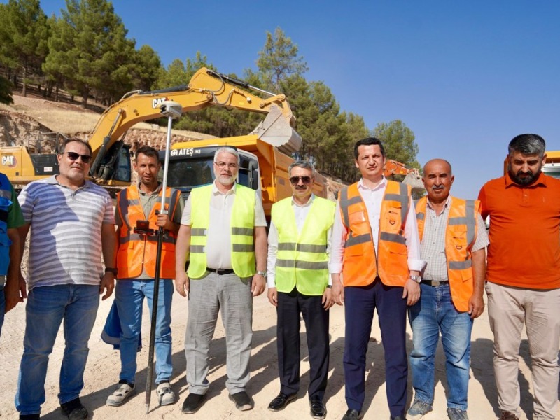 Adıyaman'da ulaşım yatırımı: İndere TOKİ'ye 5. bağlantı yolu ve karadağ çevre yoluna start verildi