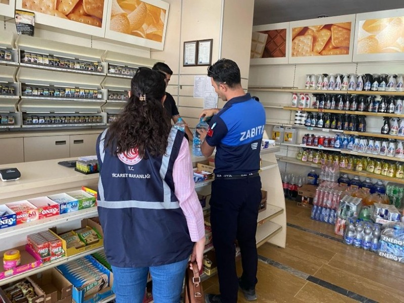 Adıyaman'da 45 markette su denetimi: Satış faturalarında aykırılık tespit edildi