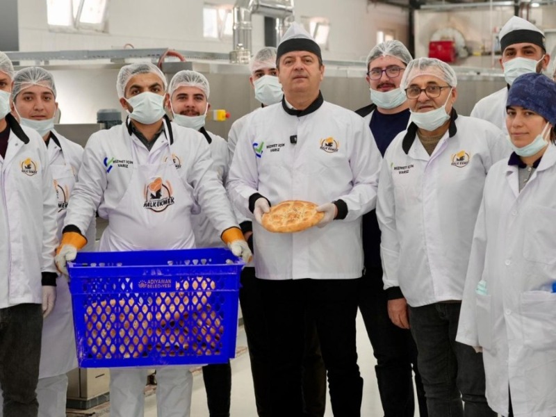 Başkan Tutdere'nin vaat ettiği Halk Ekmek Fabrikası hizmete girdi 