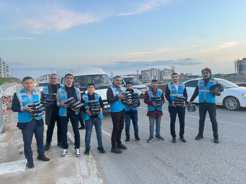 Ramazan Ruhunu Trafikte de Yaşattılar