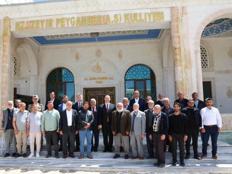 Vali Abdullah Küçük Hz. Üzeyir Peygamber külliyesini ziyaret etti