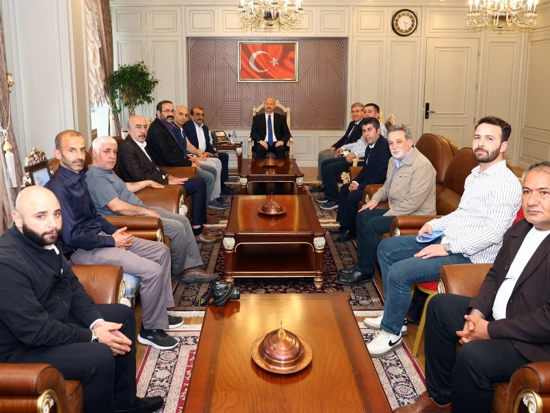 AGC Yönetiminden Vali Küçük'e Ziyaret