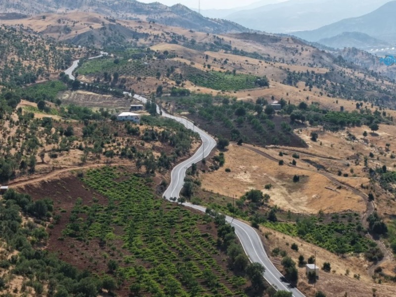 Gölbaşı'nda BSK sıcak asfalt çalışmaları sürüyor: 42 kilometrelik hedefte sona yaklaşıldı