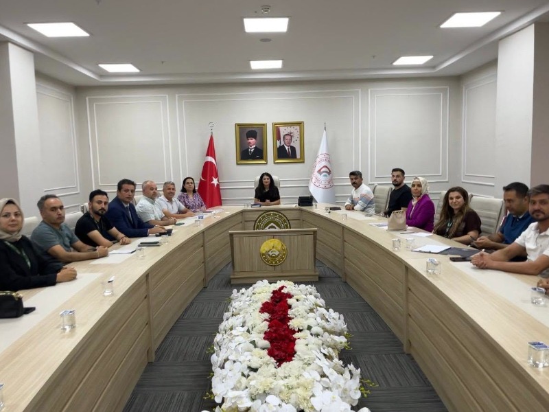 Adıyaman'da 'Uzat Elini Projesi' toplantısı gerçekleştirildi