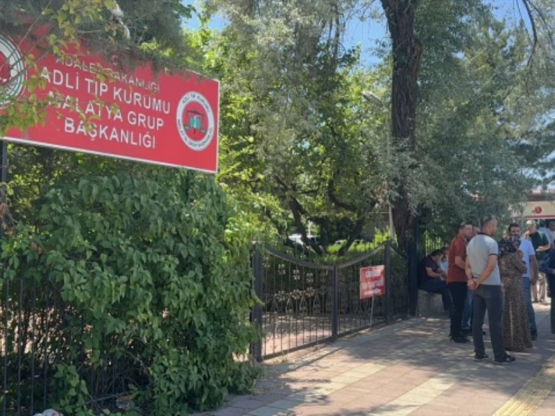 Dede katliamı Eşi, kızı ve torununu öldürüp intihara girişiminde bulundu