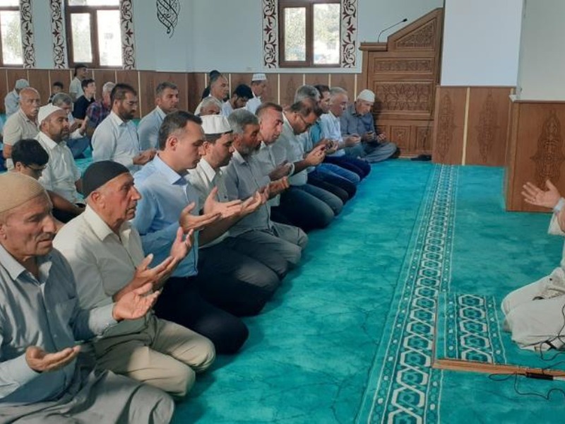 Samsat’ta merkez cami ibadete açıldı