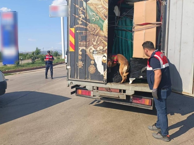 Adıyaman’da 4 Bin 114 kişinin kimliği uyuşturucu denetiminde incelendi